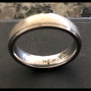 14k white gold Artcarved men’s wedding ring